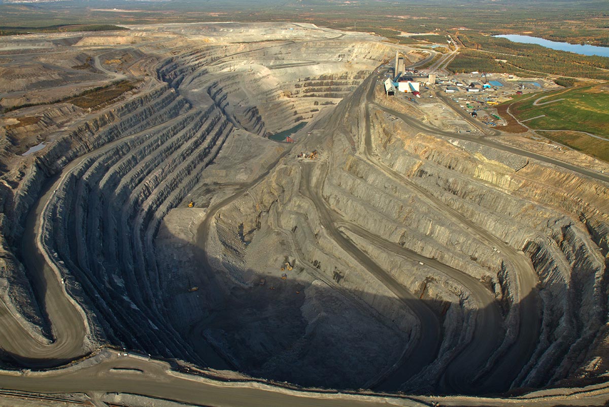 Aitik open pit mine Photo: Lars deWall